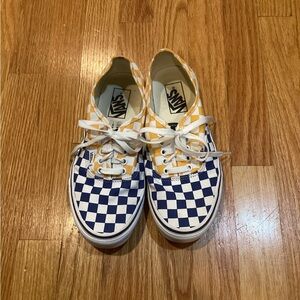 Checkered tropical vans